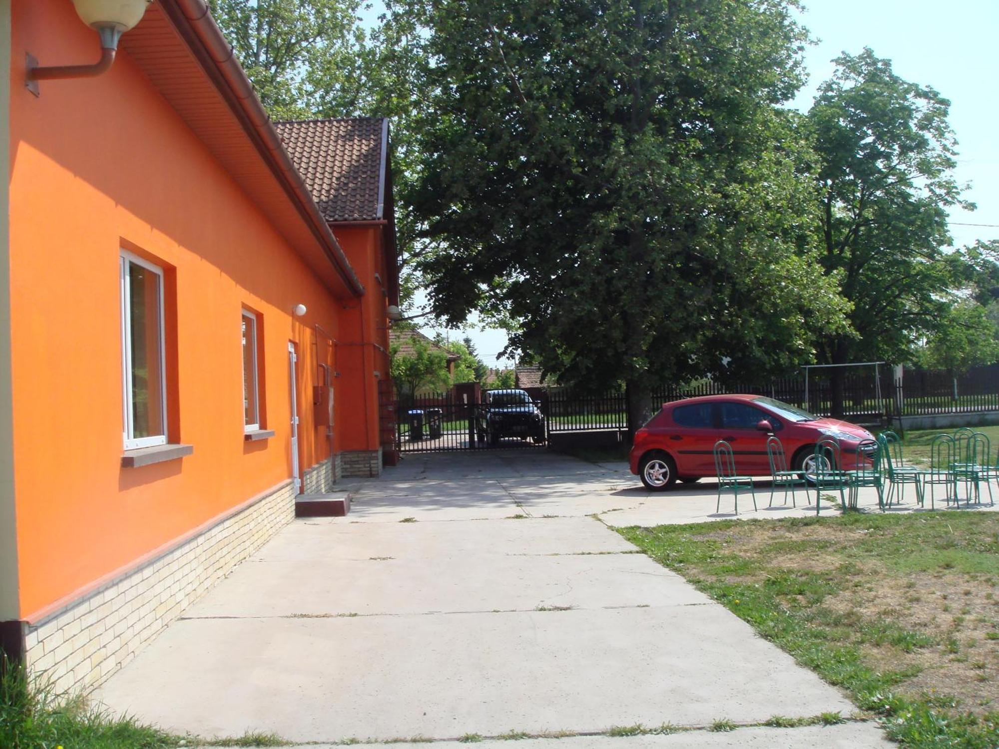 Bed and Breakfast Platan Panzio Nagyszenas Экстерьер фото