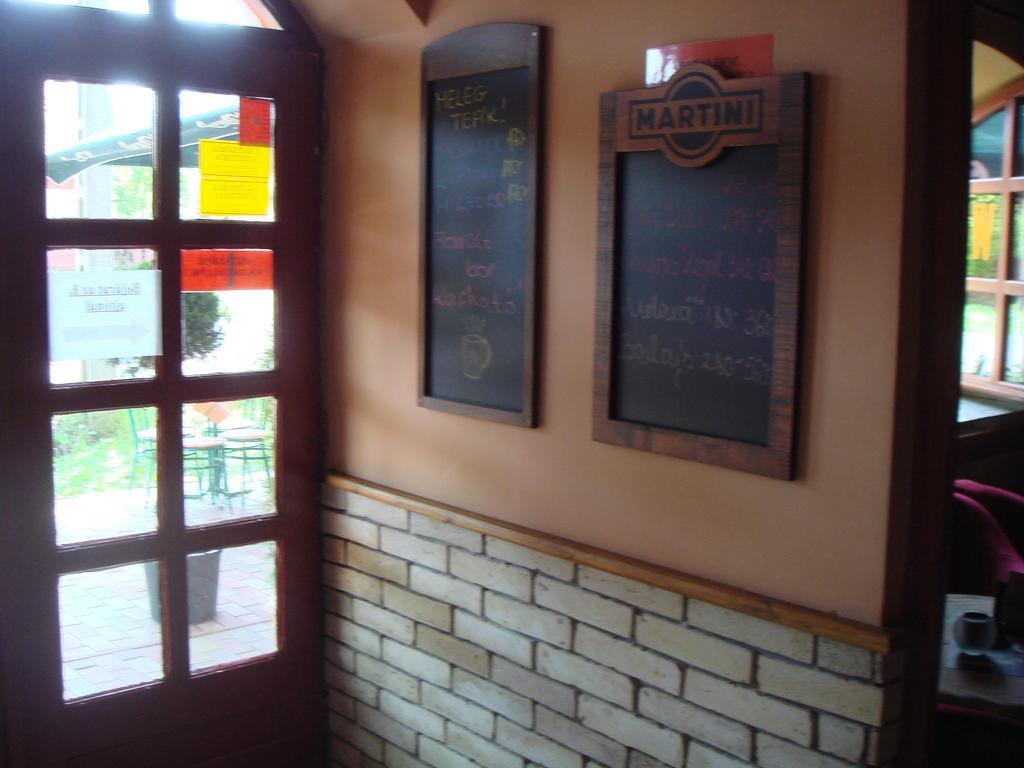 Bed and Breakfast Platan Panzio Nagyszenas Экстерьер фото